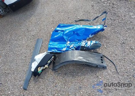 2021 Nissan Kicks Sv Xtronic Cvt z USA, uszkodzony, nr VIN 3N1CP5CV2ML541107